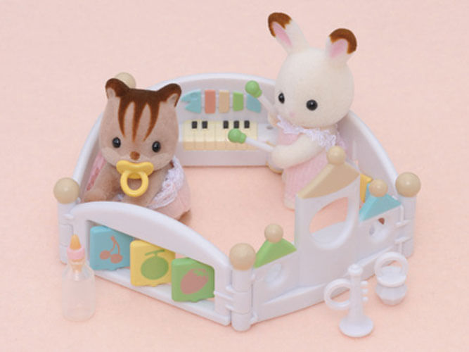 Sylvanian---Families---Vamos---Brincar---Cercado