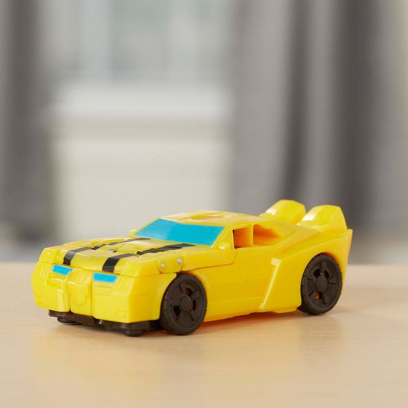 Transformers-Cyberverse-One-Step-Changers-Bumblebee---Hasbro