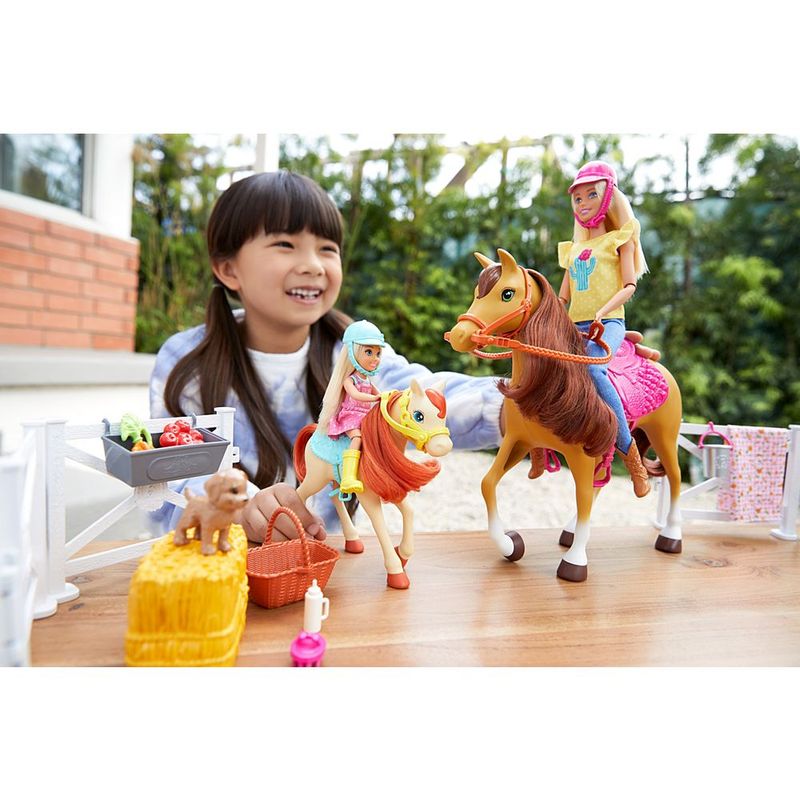 Barbie-Club-Chelsea-Diversao-com-Cavalos---Mattel