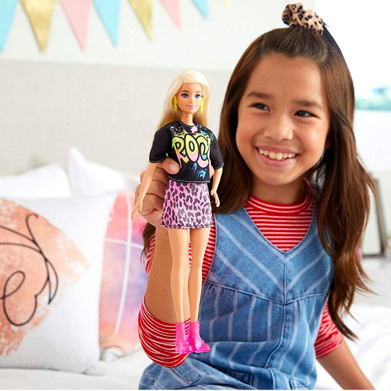 Barbie-Fashionistas-Loira-Camiseta-Rock---Mattel-