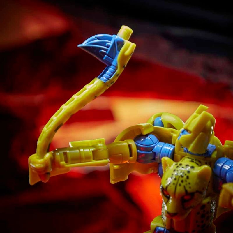 Transformers-Generations-War-For-Cybertron-Cheetor---Hasbro