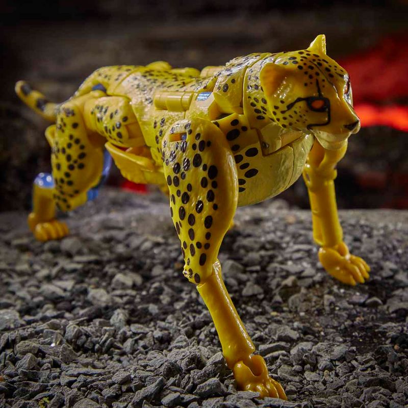 Transformers-Generations-War-For-Cybertron-Cheetor---Hasbro