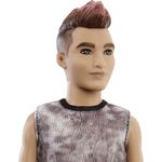 Ken-Fashionistas-Calca-Xadrez-Vermelha---Mattel