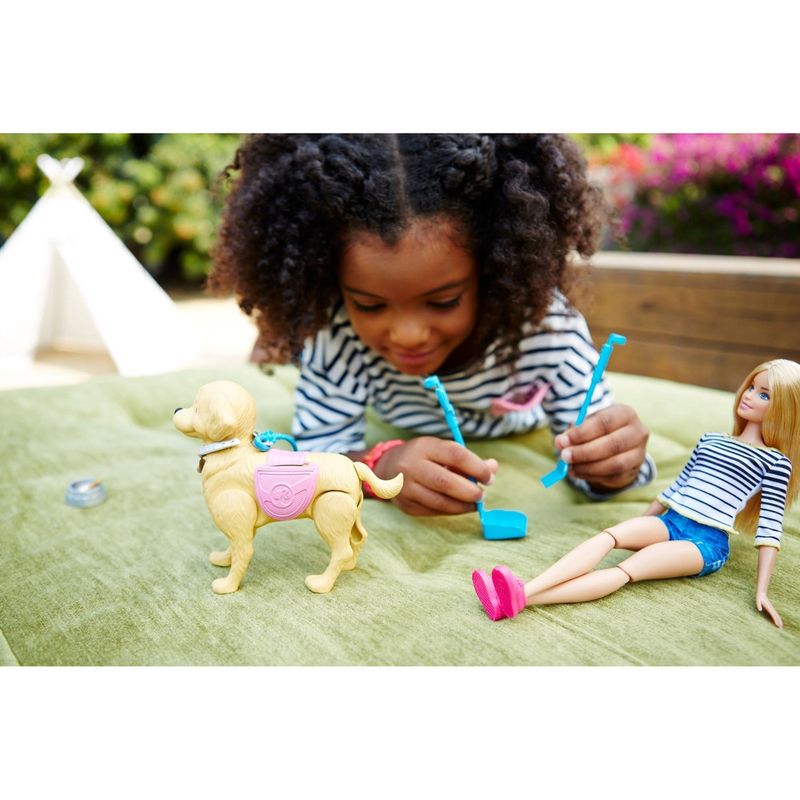 Barbie-Familia-Passeio-com-Cachorrinho---Mattel