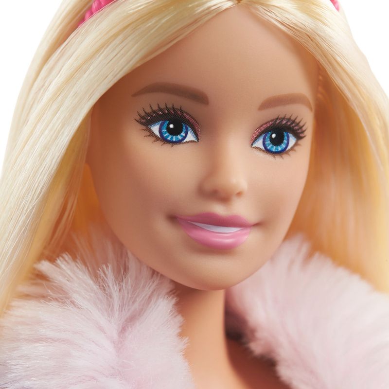 Barbie Aventura de Princesa Deluxe - Mattel | Toymania - Barão Distribuidor