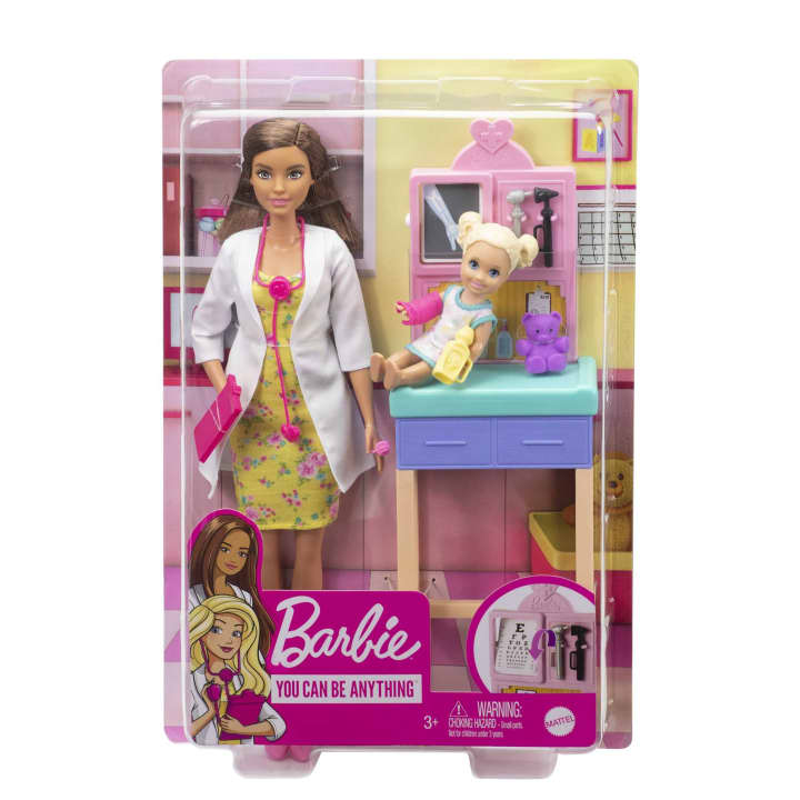 Boneca Barbie da Moda Vestido Rosa Floral Morena - Mattel 