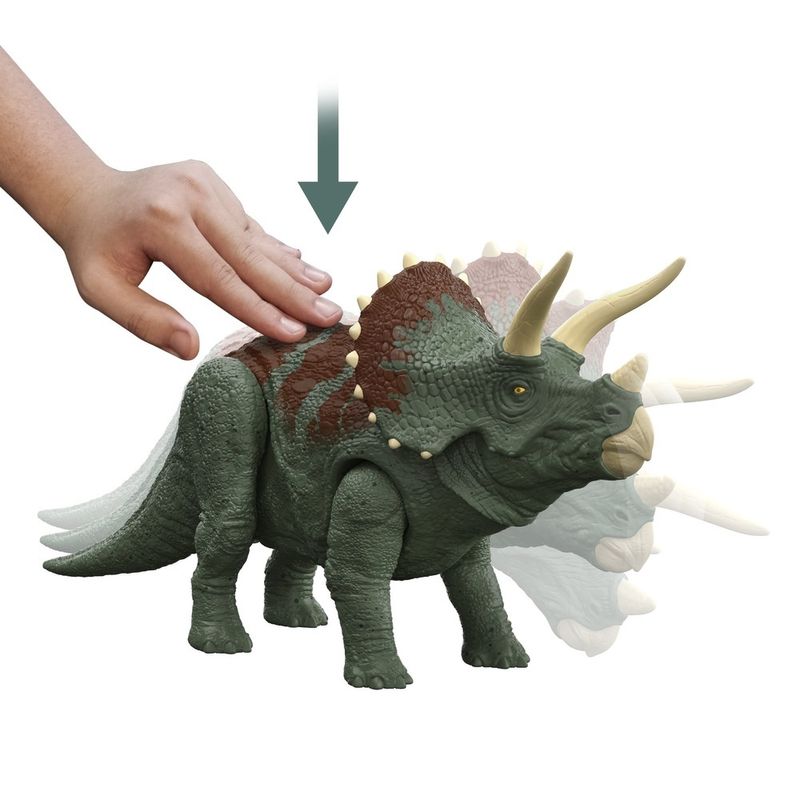 Jurassic-world-Triceratops-Ruge-e-Ataca---Mattel
