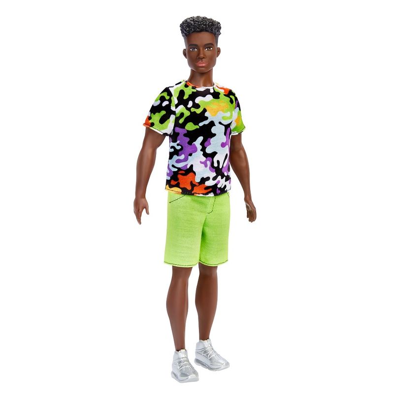 Barbie-Fashionista-Ken-Camiseta-Camuflada---Mattel