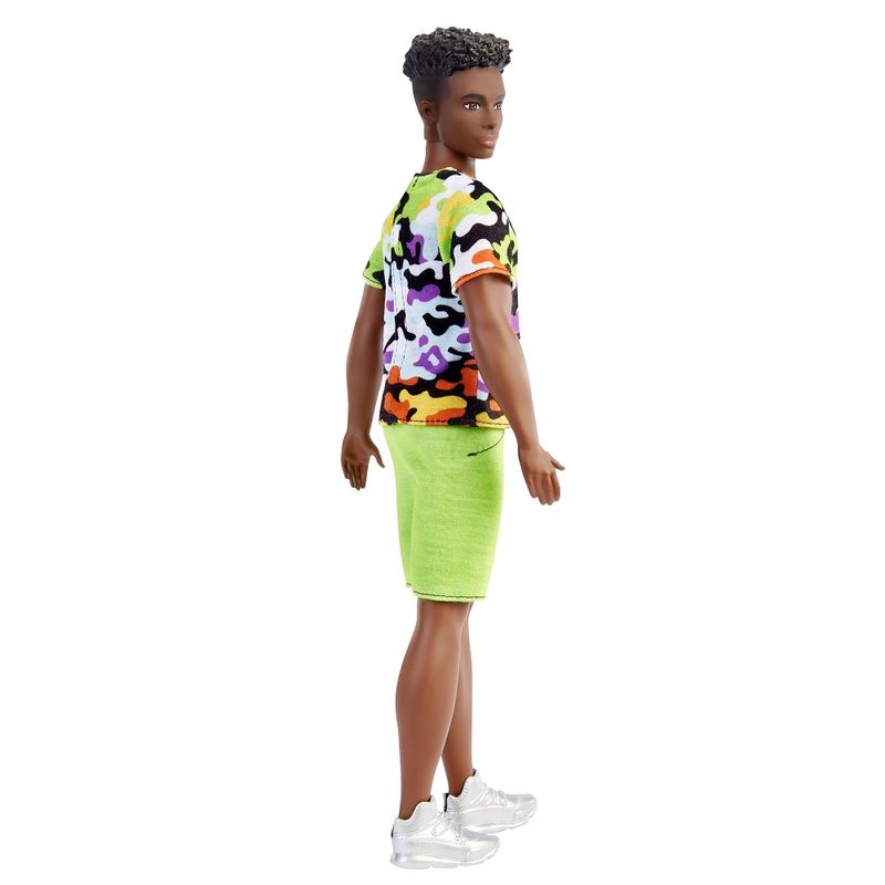 Barbie-Fashionista-Ken-Camiseta-Camuflada---Mattel