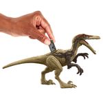 Jurassic-World-Dino-Trackers-Austroraptor---Mattel